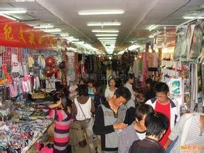 黑龍江哈爾濱服裝城全攻略 地址交通、拿貨技巧與營業時間詳解